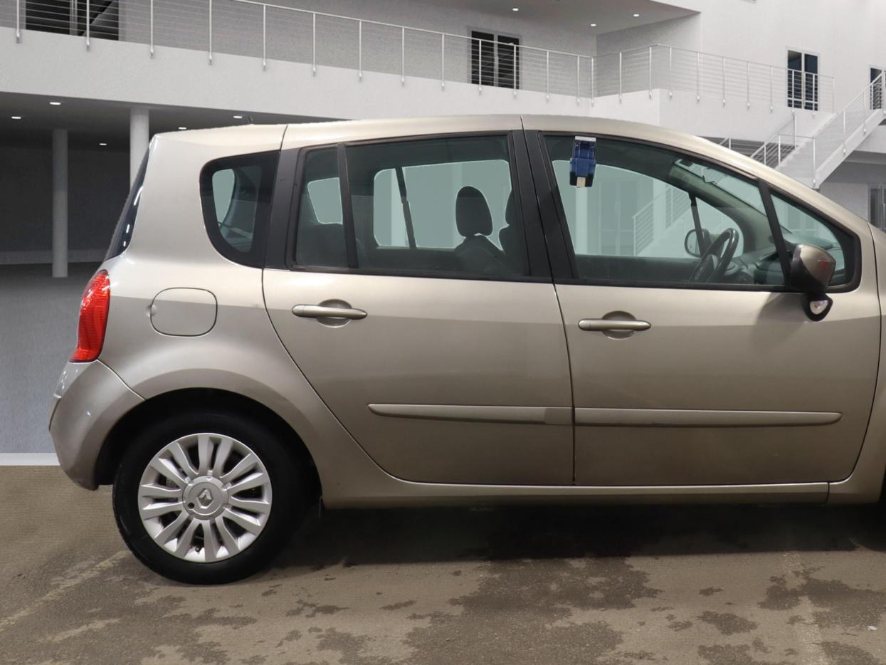 Renault Grand Modus 1.6 VVT Dynamique MPV 5dr Petrol Auto Euro 5 (111 ps)