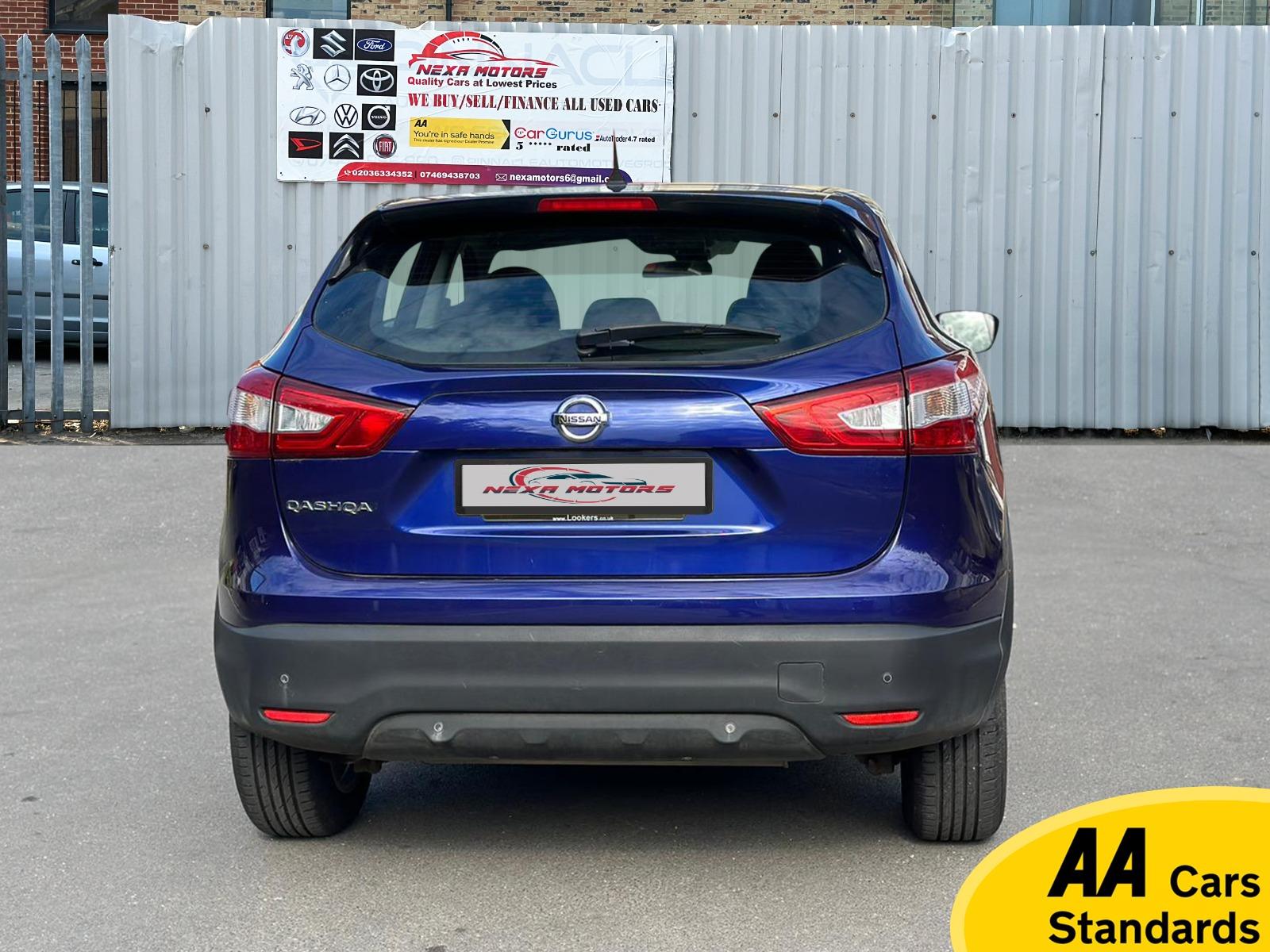 Nissan Qashqai 1.2 DIG-T Acenta Premium SUV 5dr Petrol Manual 2WD Euro 5 (s/s) (115 ps)