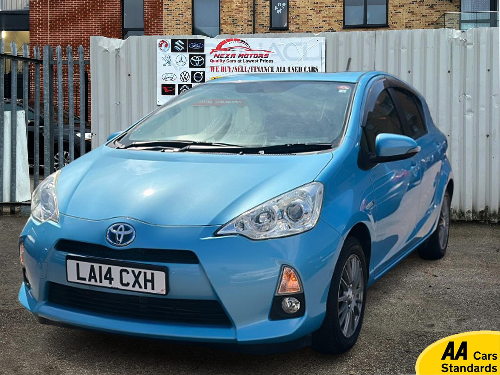 Toyota Yaris 1.5 VVT-h Icon Plus Hatchback 5dr Petrol Hybrid CVT Euro 5 (101 ps)