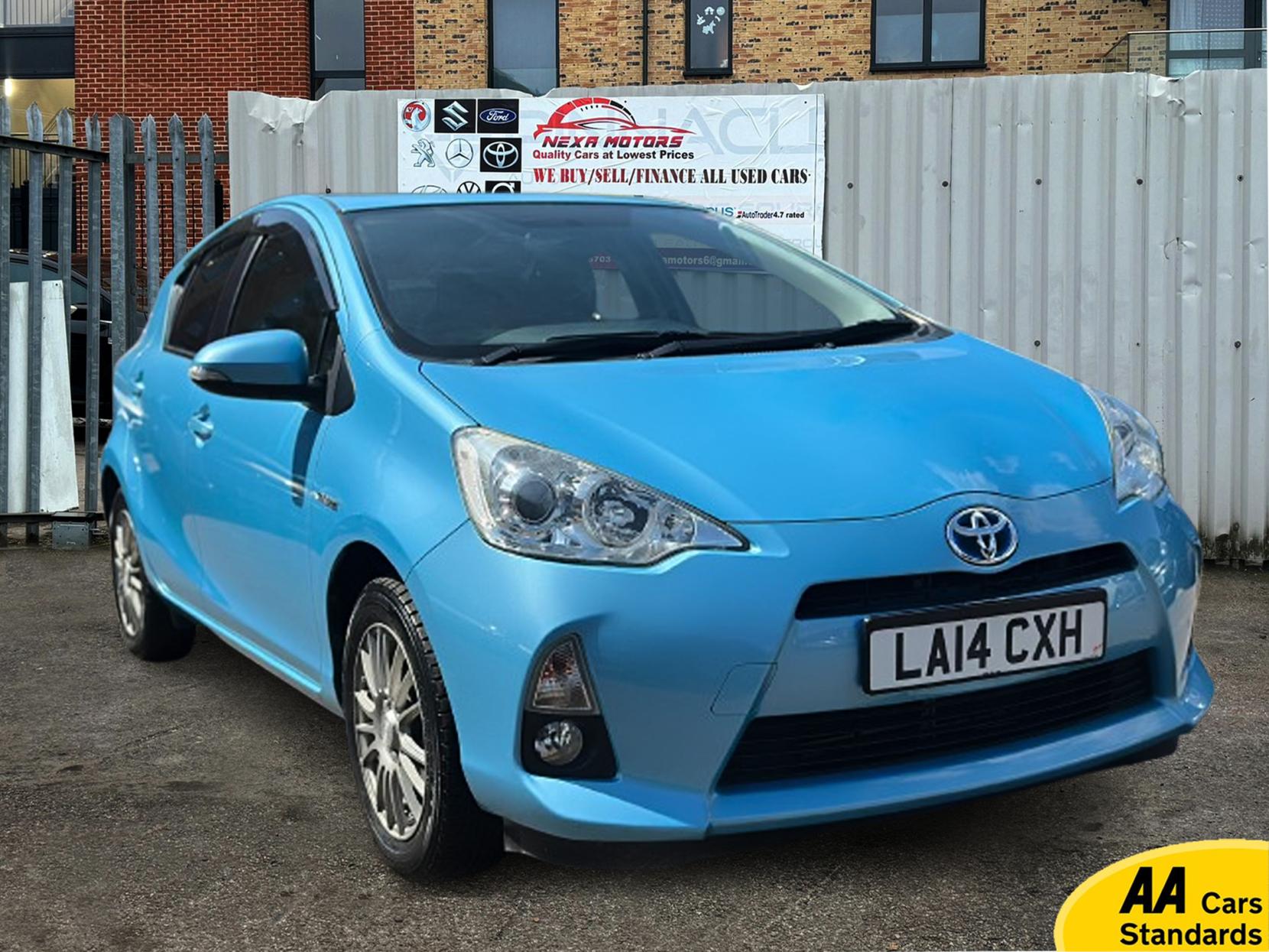 Toyota Yaris 1.5 VVT-h Icon Plus Hatchback 5dr Petrol Hybrid CVT Euro 5 (101 ps)