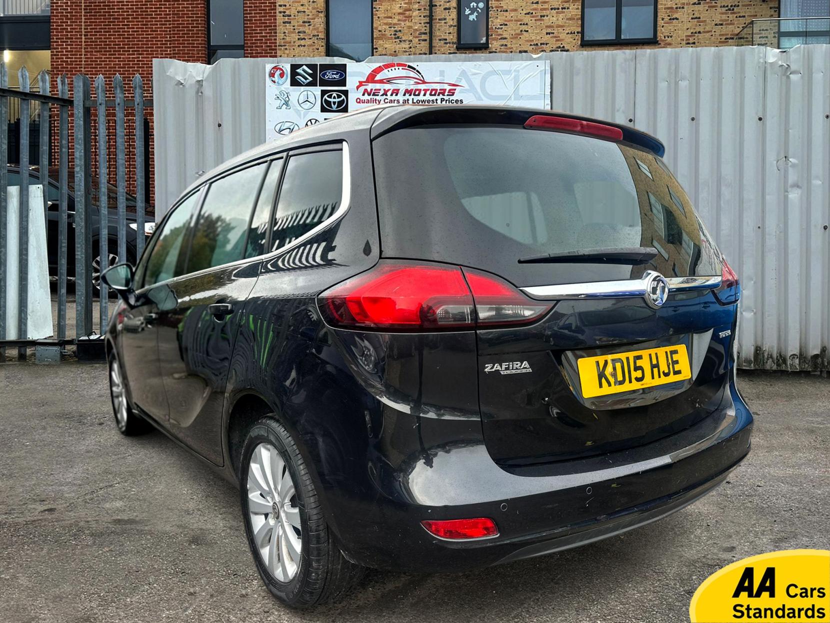 Vauxhall Zafira Tourer 1.4i Turbo Tech Line MPV 5dr Petrol Manual Euro 6 (140 ps)