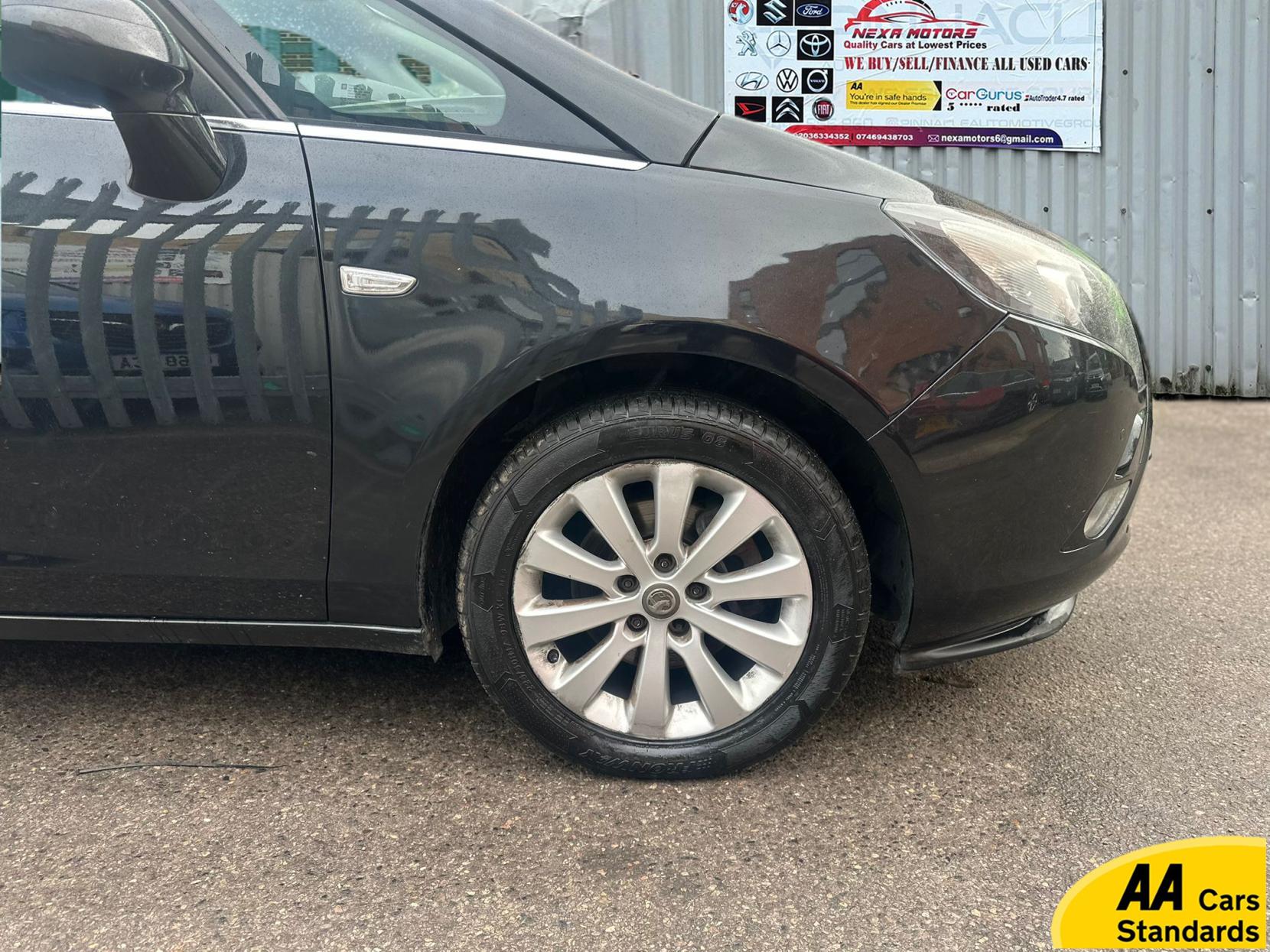 Vauxhall Zafira Tourer 1.4i Turbo Tech Line MPV 5dr Petrol Manual Euro 6 (140 ps)