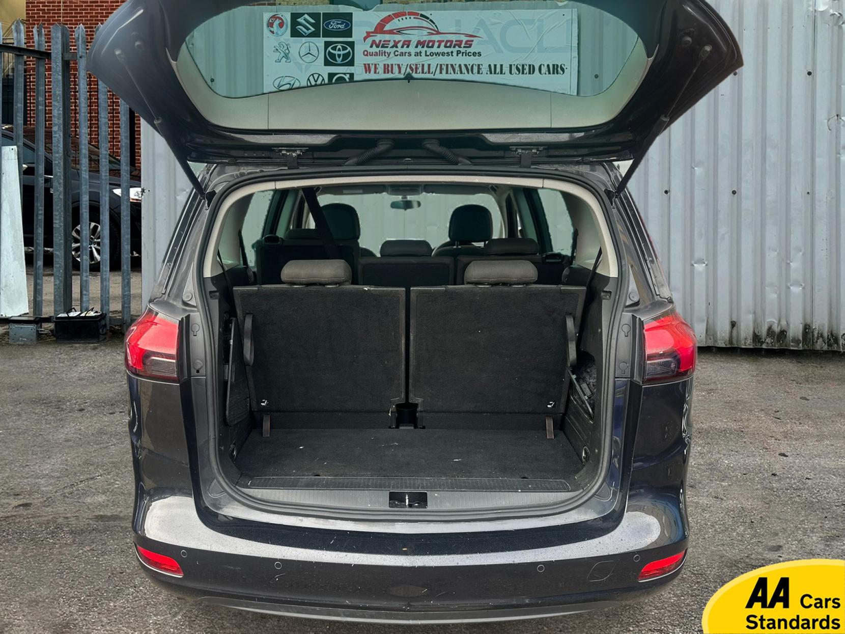 Vauxhall Zafira Tourer 1.4i Turbo Tech Line MPV 5dr Petrol Manual Euro 6 (140 ps)