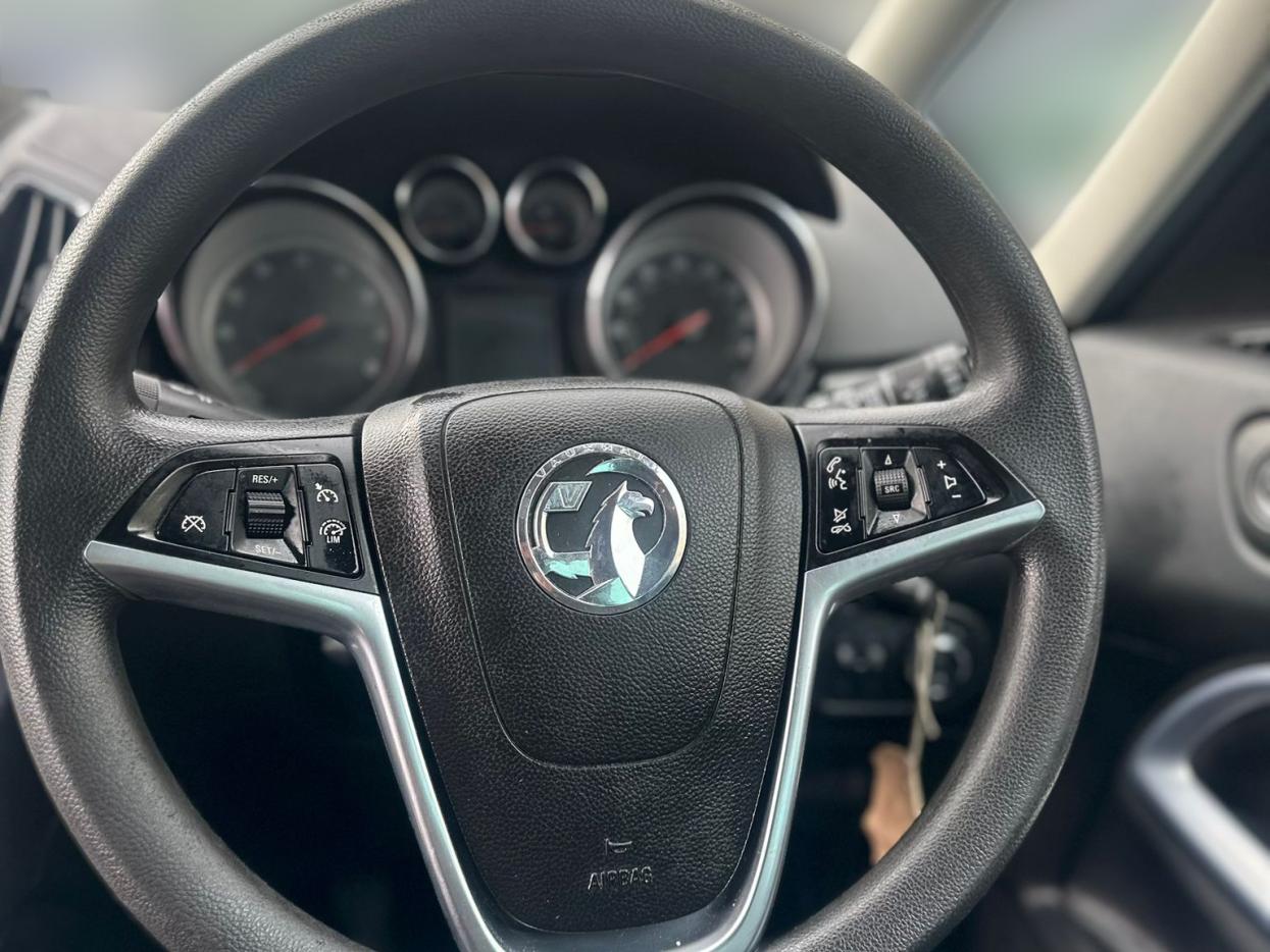 Vauxhall Zafira Tourer 1.4i Turbo Tech Line MPV 5dr Petrol Manual Euro 6 (140 ps)