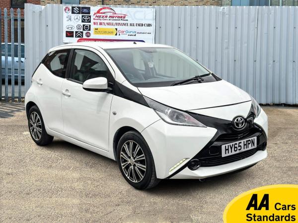 Toyota AYGO 1.0 VVT-i x-play Hatchback 5dr Petrol Manual Euro 5 Euro 5 (68 ps)