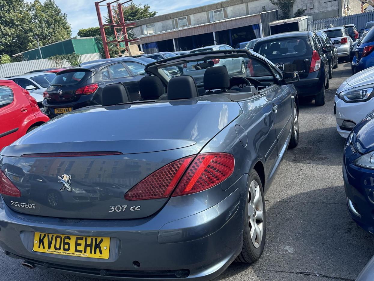 Peugeot 307 CC 2.0 16v S Convertible 2dr Petrol Manual (192 g/km, 140 bhp)