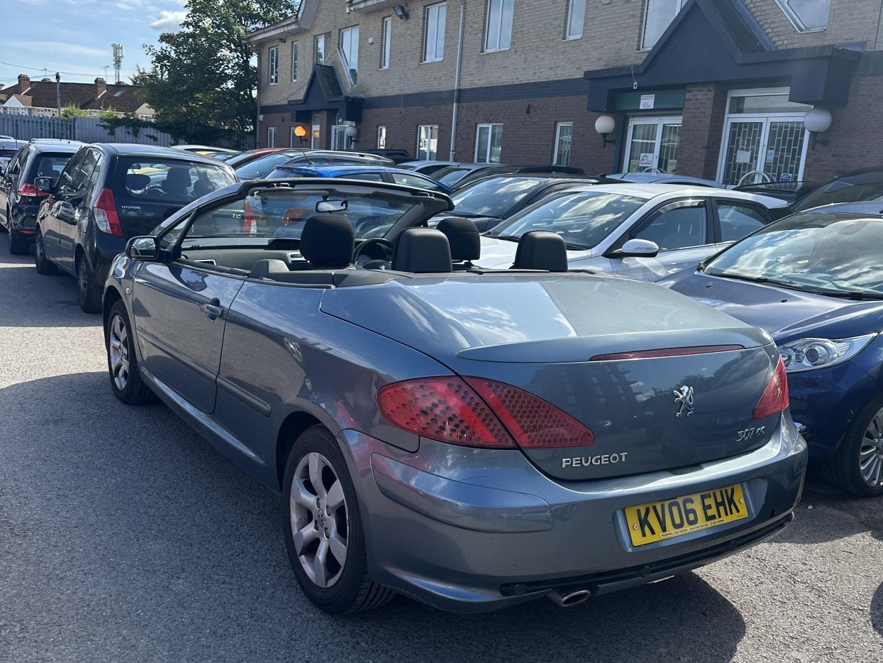 Peugeot 307 CC 2.0 16v S Convertible 2dr Petrol Manual (192 g/km, 140 bhp)