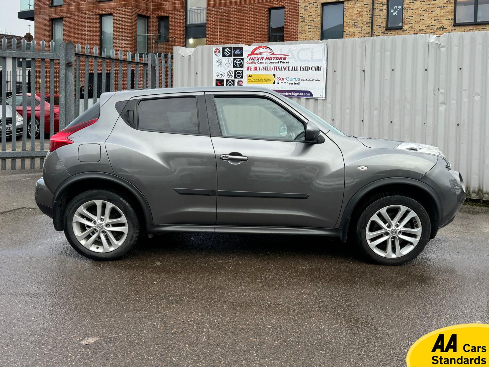 Nissan Juke 1.6 DIG-T Tekna SUV 5dr Petrol CVT 4WD Euro 5 (190 ps)