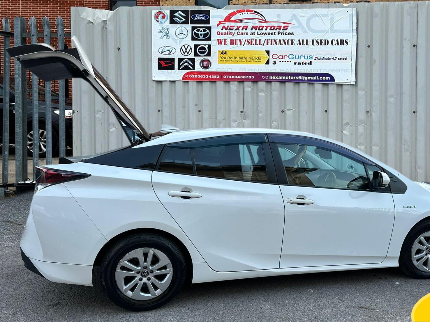 Toyota Prius 1.8 VVT-h Active Hatchback 5dr Petrol Hybrid CVT Euro 6 (s/s) (122 ps)