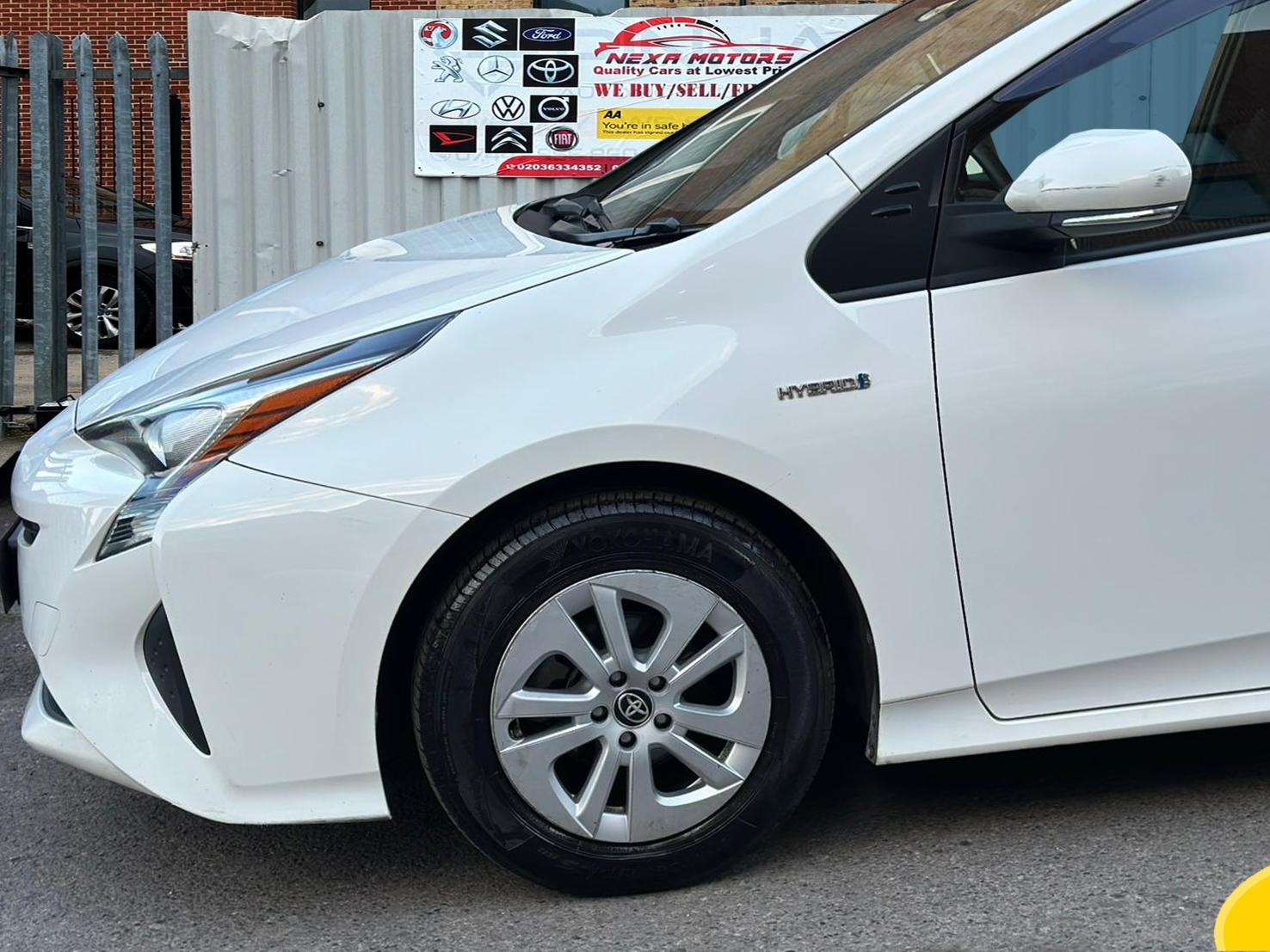 Toyota Prius 1.8 VVT-h Active Hatchback 5dr Petrol Hybrid CVT Euro 6 (s/s) (122 ps)
