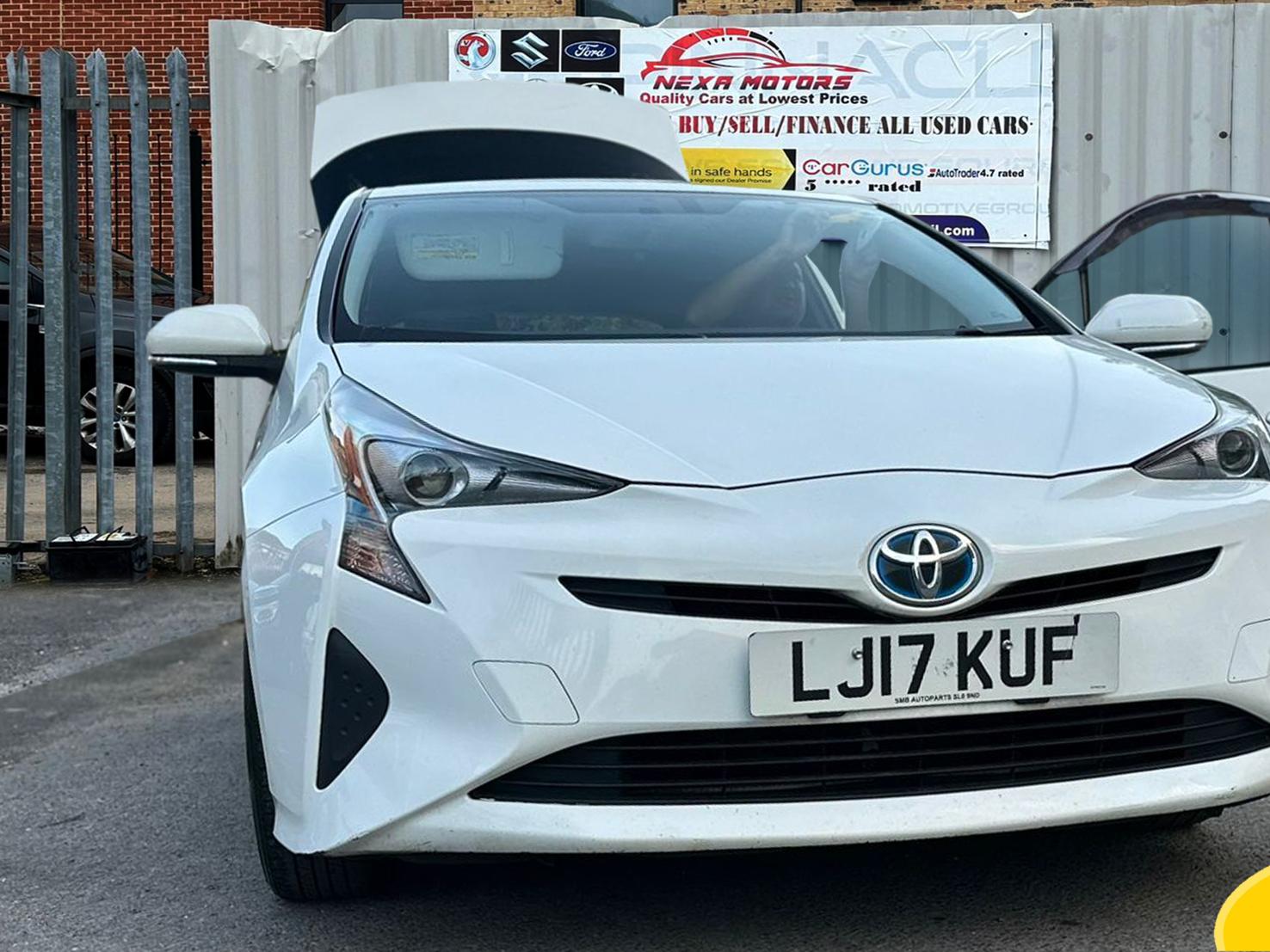Toyota Prius 1.8 VVT-h Active Hatchback 5dr Petrol Hybrid CVT Euro 6 (s/s) (122 ps)
