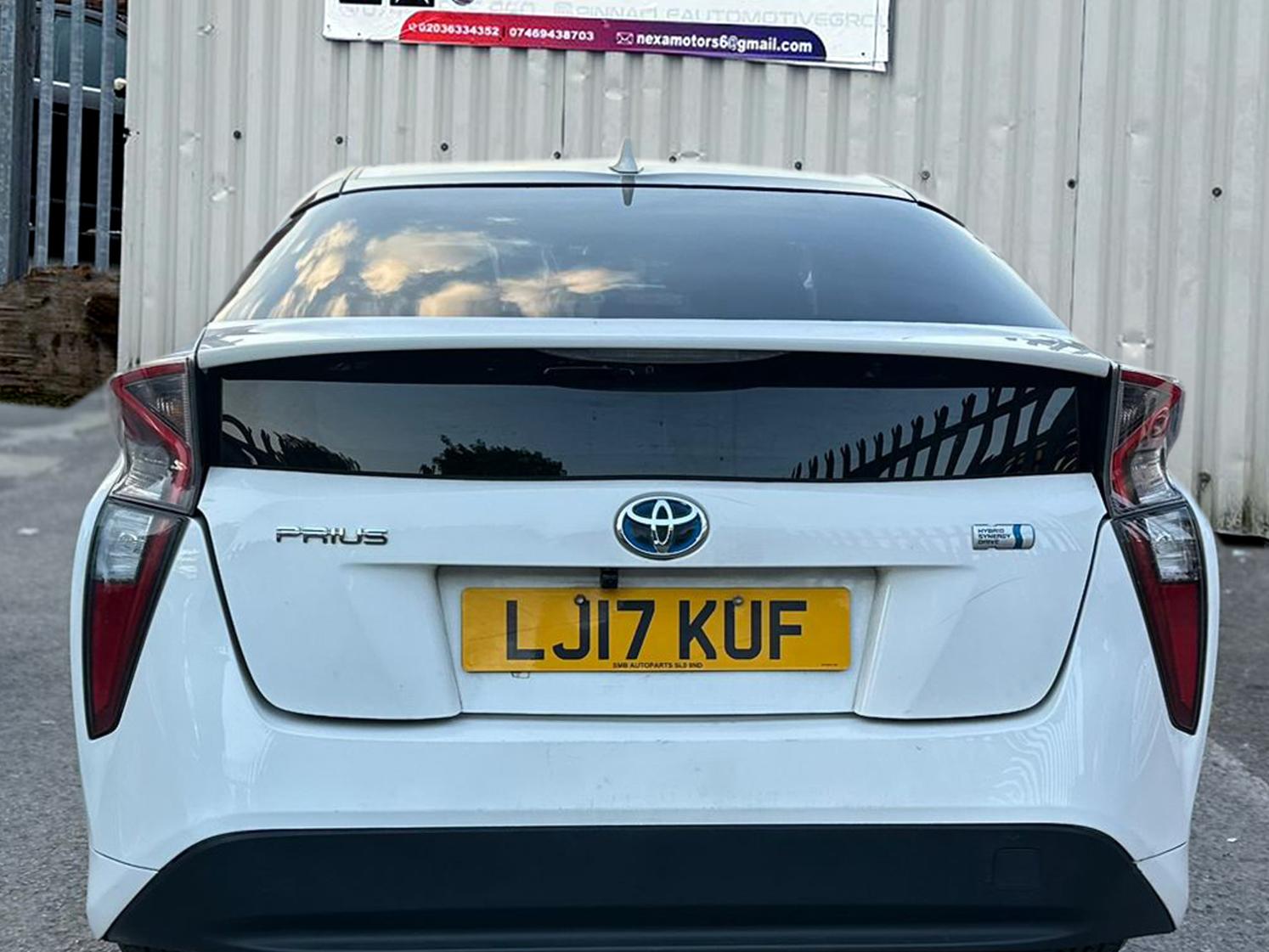 Toyota Prius 1.8 VVT-h Active Hatchback 5dr Petrol Hybrid CVT Euro 6 (s/s) (122 ps)