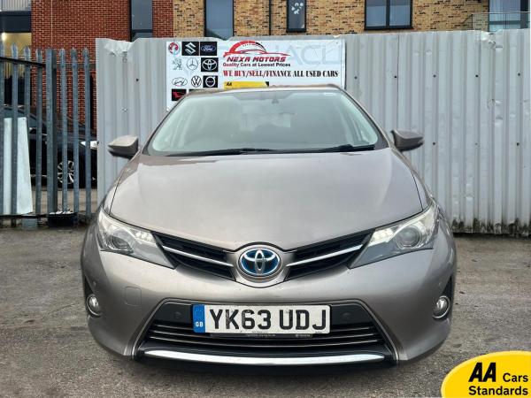 Toyota Auris 1.8 VVT-h Excel Hatchback 5dr Petrol Hybrid CVT Euro 5 (s/s) (136 ps)