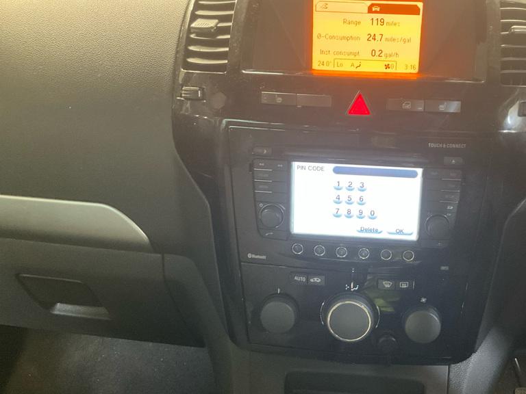 Vauxhall Zafira 1.8 16V Design MPV 5dr Petrol Manual Euro 5 (120 ps)