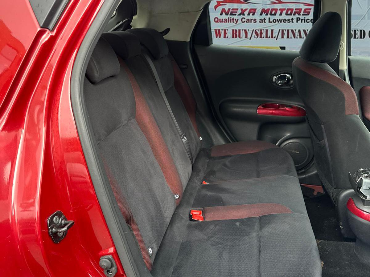 Nissan Juke 1.6 Acenta Premium SUV 5dr Petrol CVT Euro 5 (117 ps)