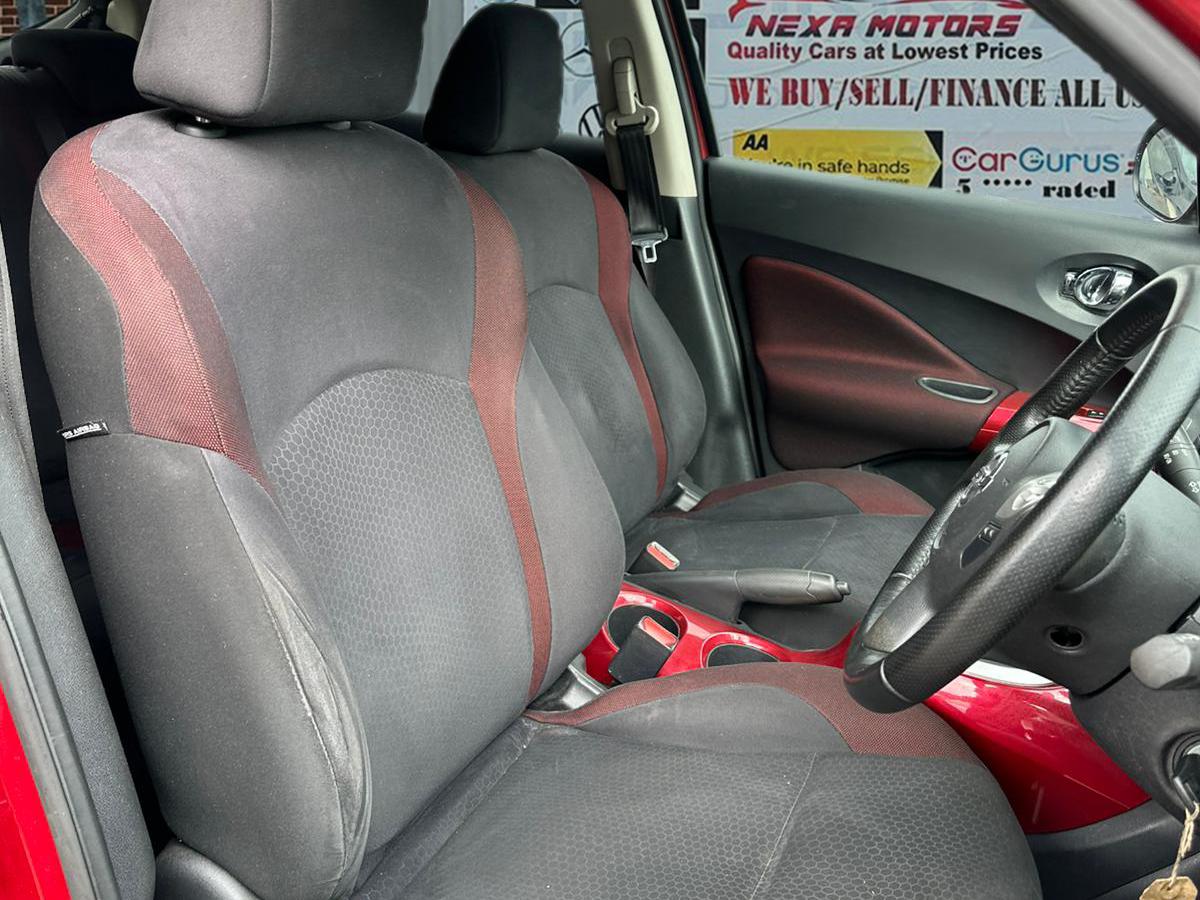 Nissan Juke 1.6 Acenta Premium SUV 5dr Petrol CVT Euro 5 (117 ps)