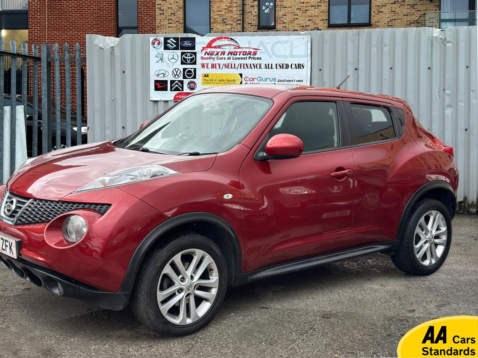 Nissan Juke 1.6 Acenta Premium SUV 5dr Petrol CVT Euro 5 (117 ps)