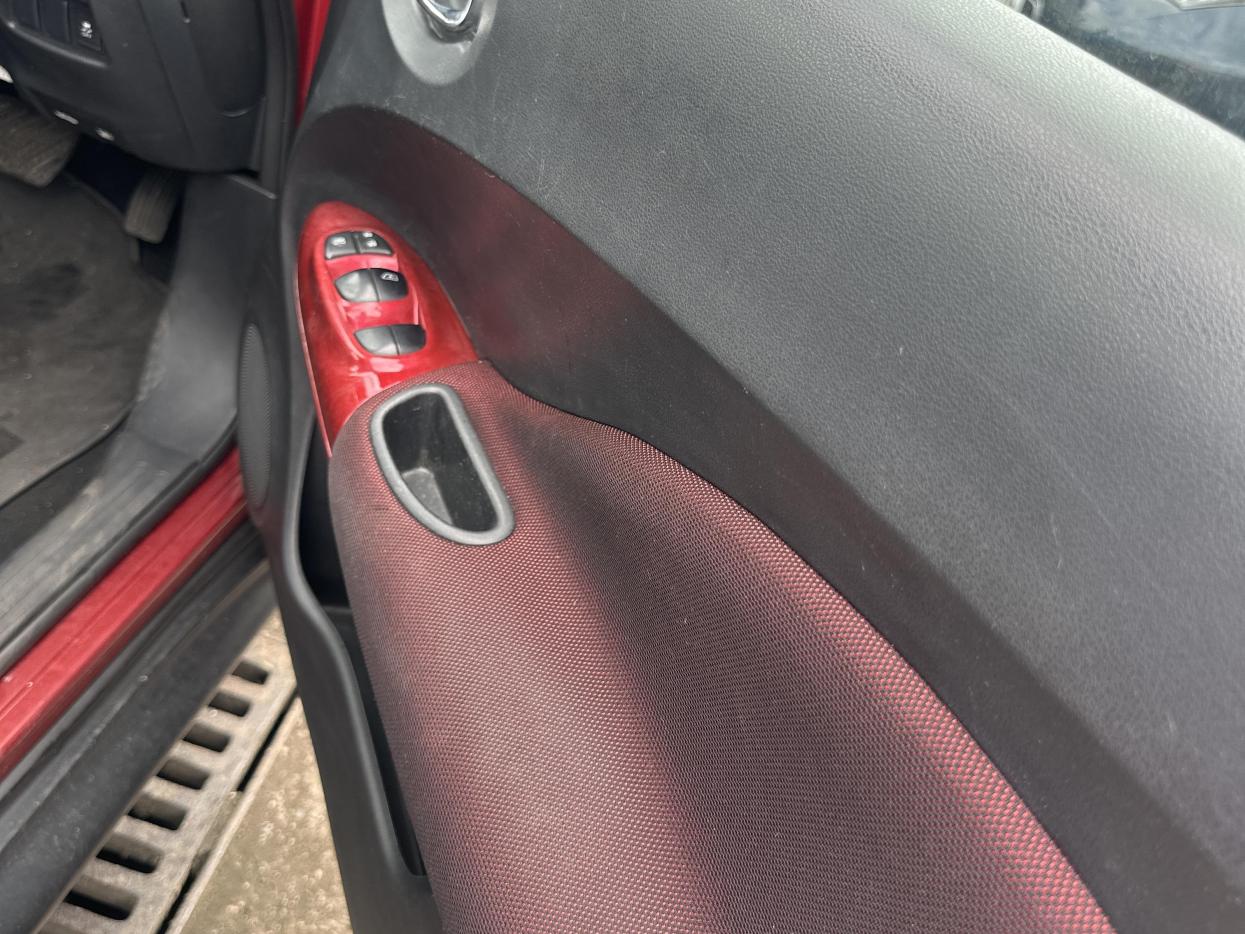 Nissan Juke 1.6 Acenta Premium SUV 5dr Petrol CVT Euro 5 (117 ps)