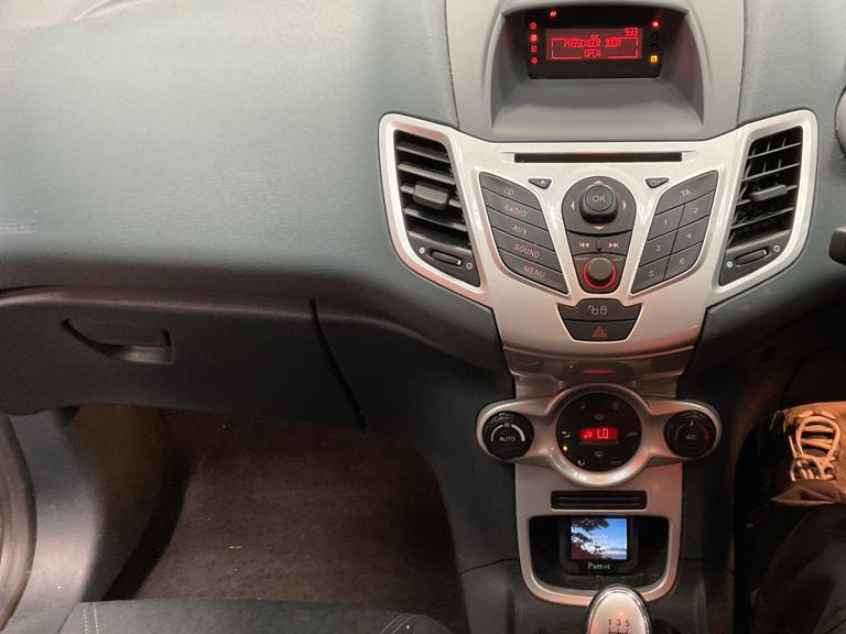 Ford Fiesta 1.4 Titanium Hatchback 5dr Petrol Manual (133 g/km, 94 bhp)