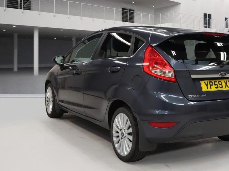Ford Fiesta 1.4 Titanium Hatchback 5dr Petrol Manual (133 g/km, 94 bhp)