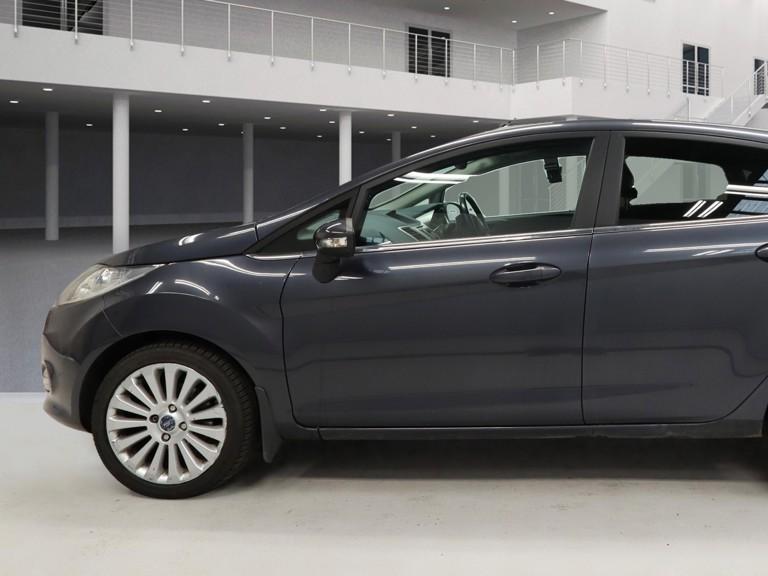 Ford Fiesta 1.4 Titanium Hatchback 5dr Petrol Manual (133 g/km, 94 bhp)