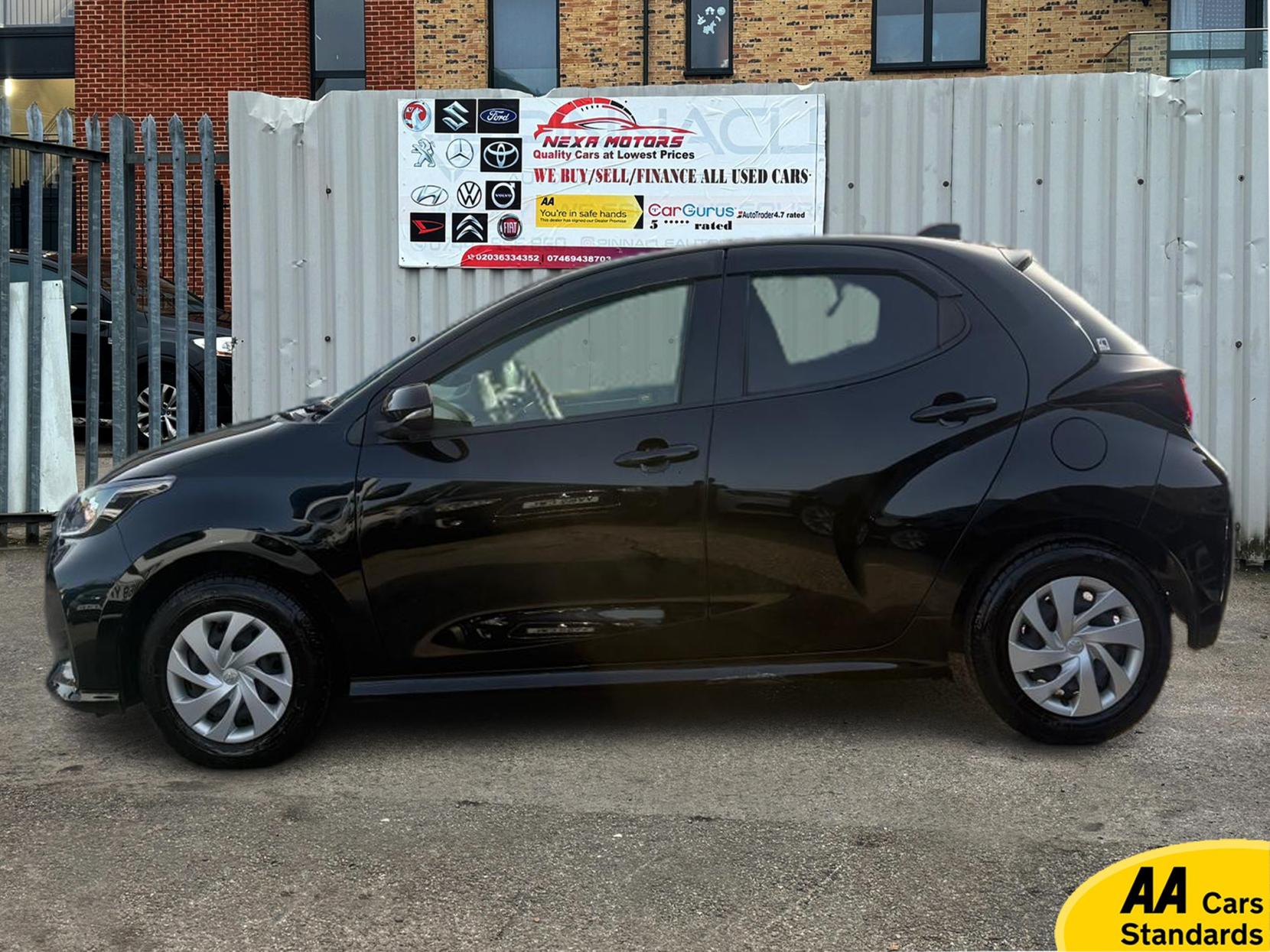 Toyota Yaris 1.5 VVT-h Design Hatchback 5dr Petrol Hybrid E-CVT Euro 6 (s/s) (116 ps)