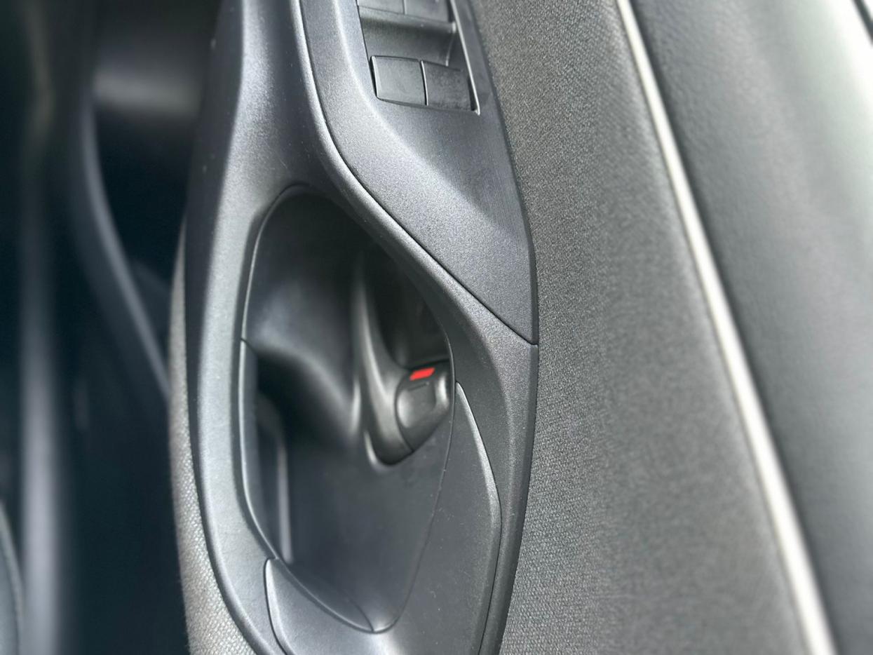 Toyota Yaris 1.5 VVT-h Design Hatchback 5dr Petrol Hybrid E-CVT Euro 6 (s/s) (116 ps)