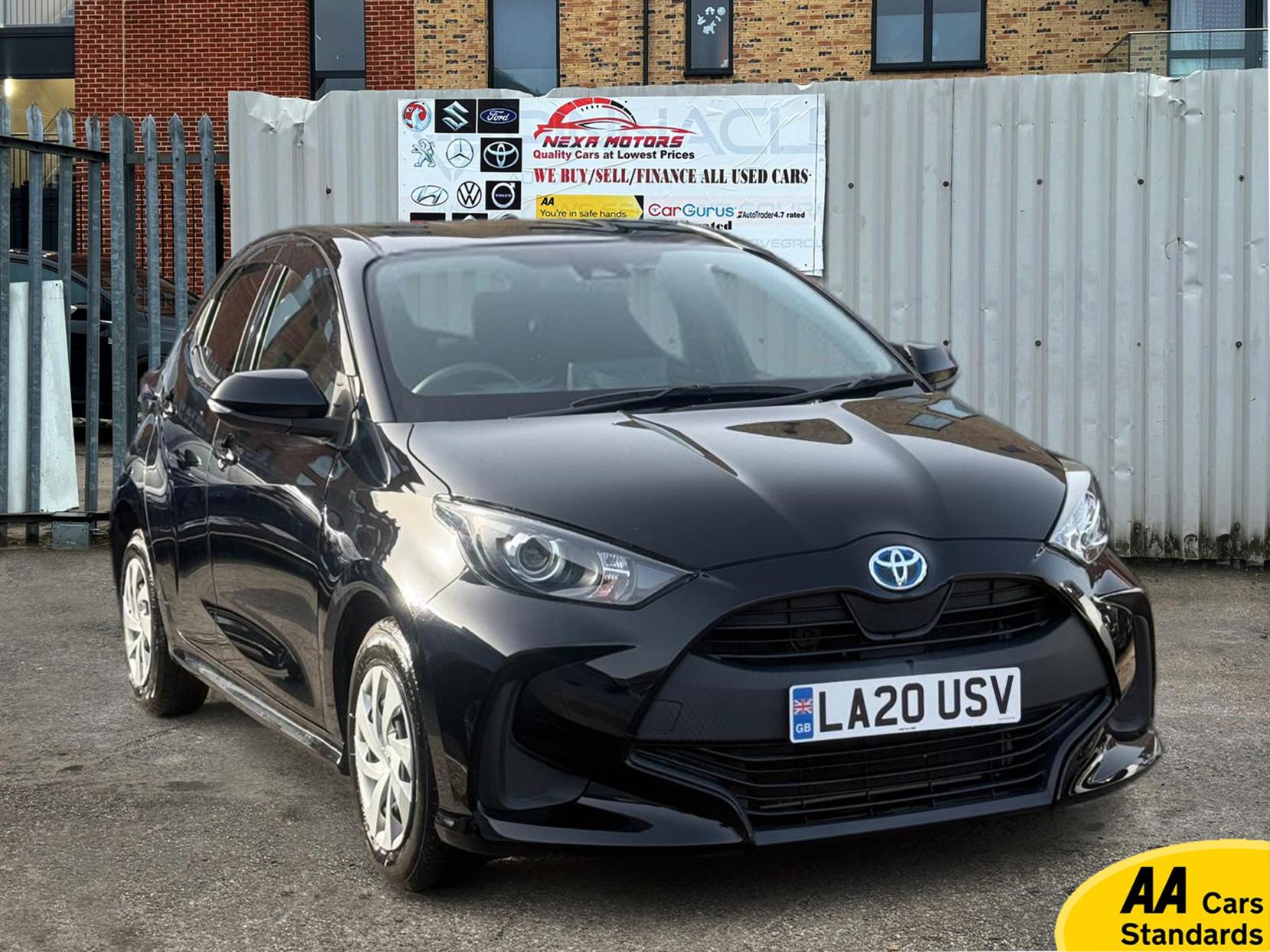 Toyota Yaris 1.5 VVT-h Design Hatchback 5dr Petrol Hybrid E-CVT Euro 6 (s/s) (116 ps)