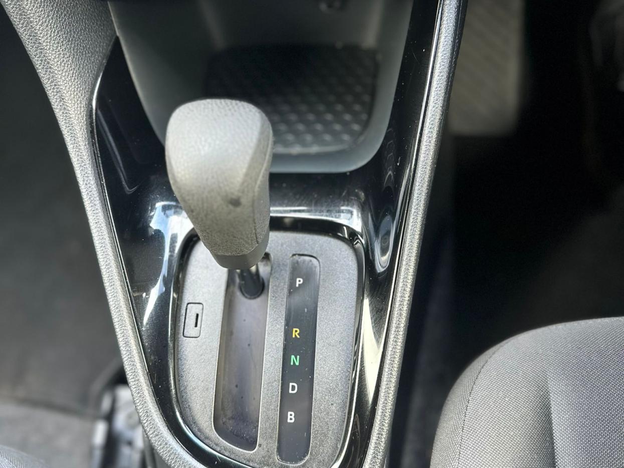 Toyota Yaris 1.5 VVT-h Design Hatchback 5dr Petrol Hybrid E-CVT Euro 6 (s/s) (116 ps)