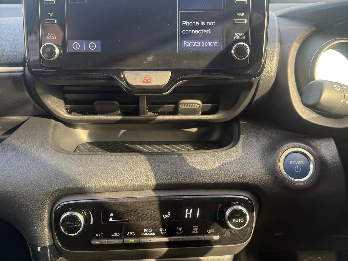 Toyota Yaris 1.5 VVT-h Design Hatchback 5dr Petrol Hybrid E-CVT Euro 6 (s/s) (116 ps)