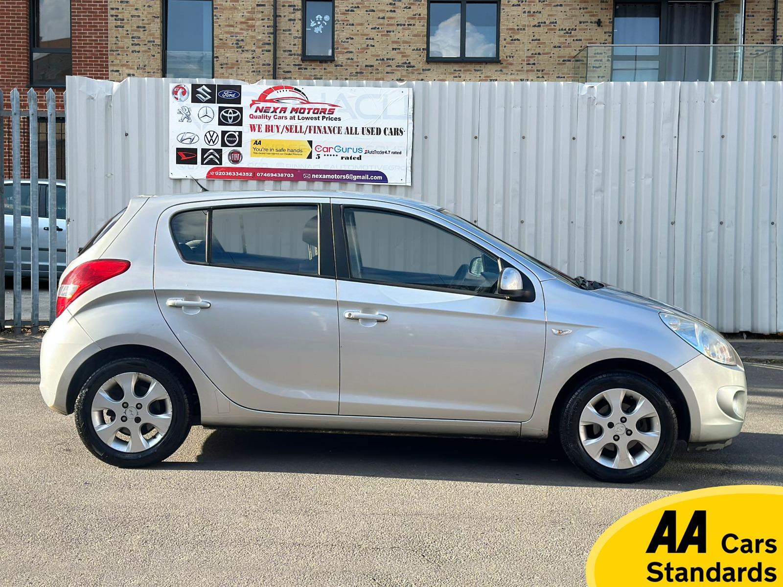 Hyundai i20 1.4 Comfort Hatchback 5dr Petrol Auto Euro 4 (99 bhp)