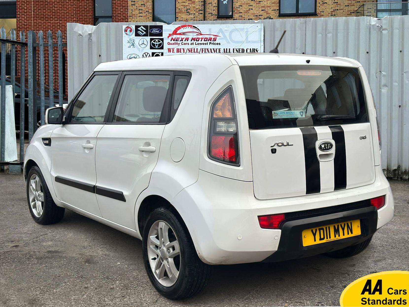 Kia Soul 1.6 CRDi 2 SUV 5dr Diesel Auto Euro 4 (126 bhp)