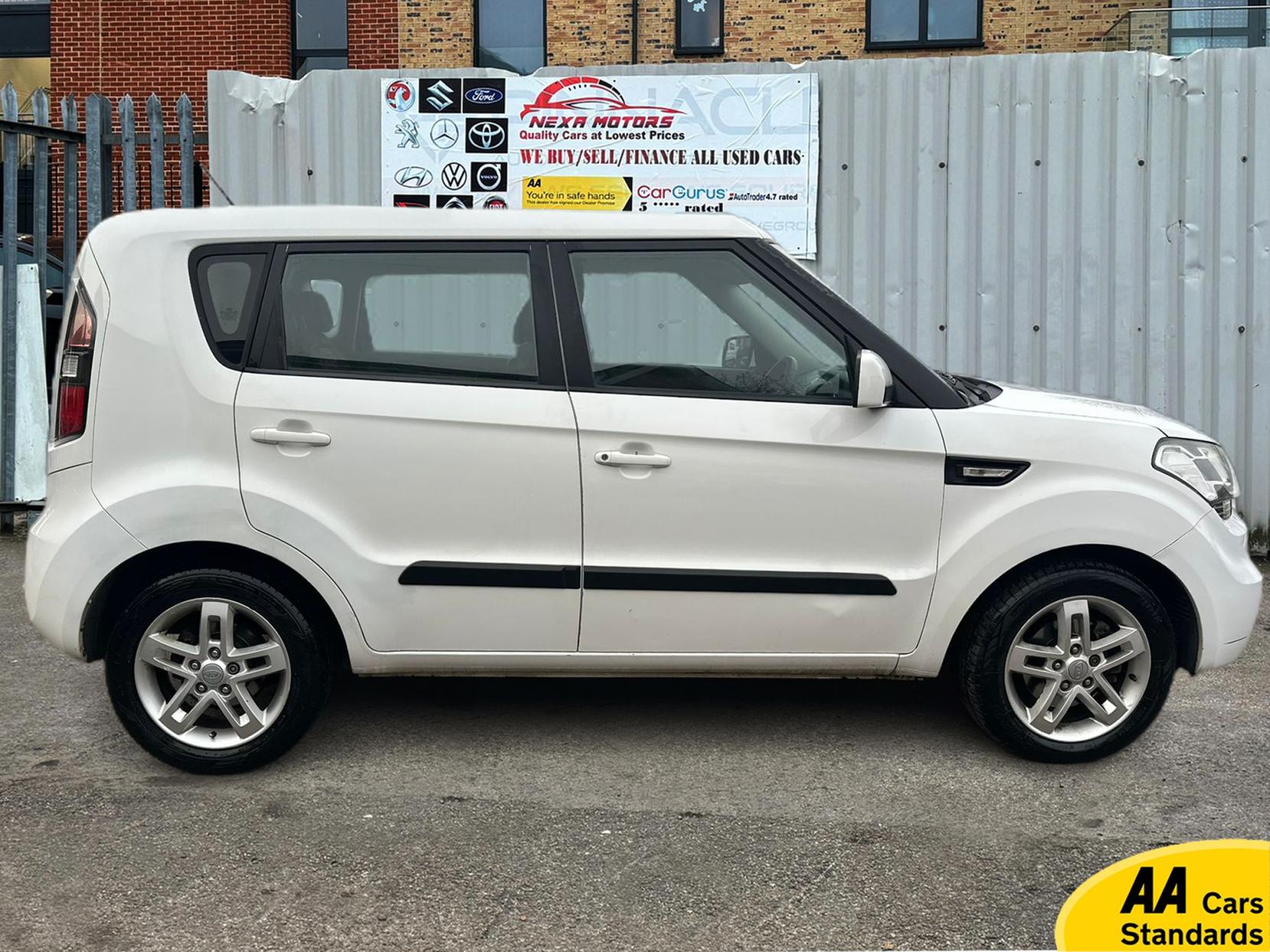 Kia Soul 1.6 CRDi 2 SUV 5dr Diesel Auto Euro 4 (126 bhp)