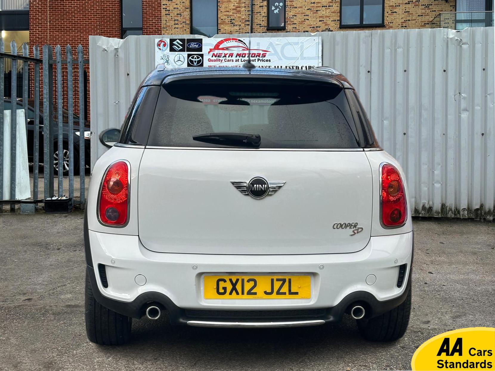 MINI Countryman 2.0 Cooper SD SUV 5dr Diesel Auto ALL4 Euro 5 (143 ps)