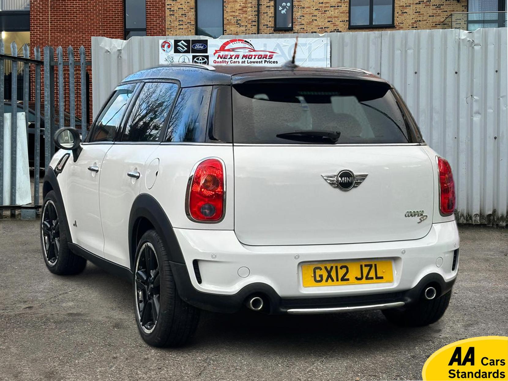 MINI Countryman 2.0 Cooper SD SUV 5dr Diesel Auto ALL4 Euro 5 (143 ps)