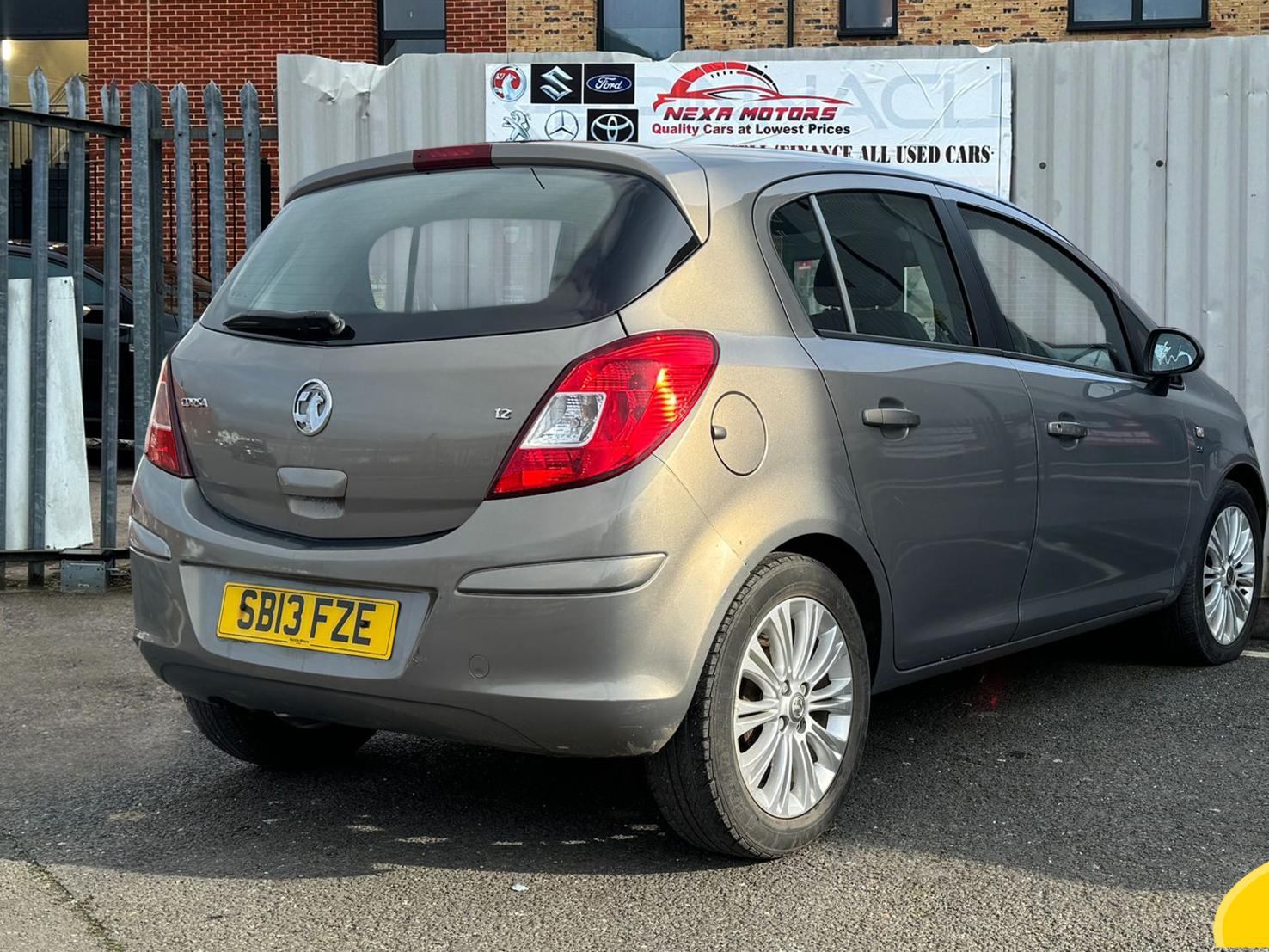 Vauxhall Corsa 1.2i ecoFLEX 16V SE Hatchback 5dr Petrol Manual Euro 5 (s/s) (85 ps)