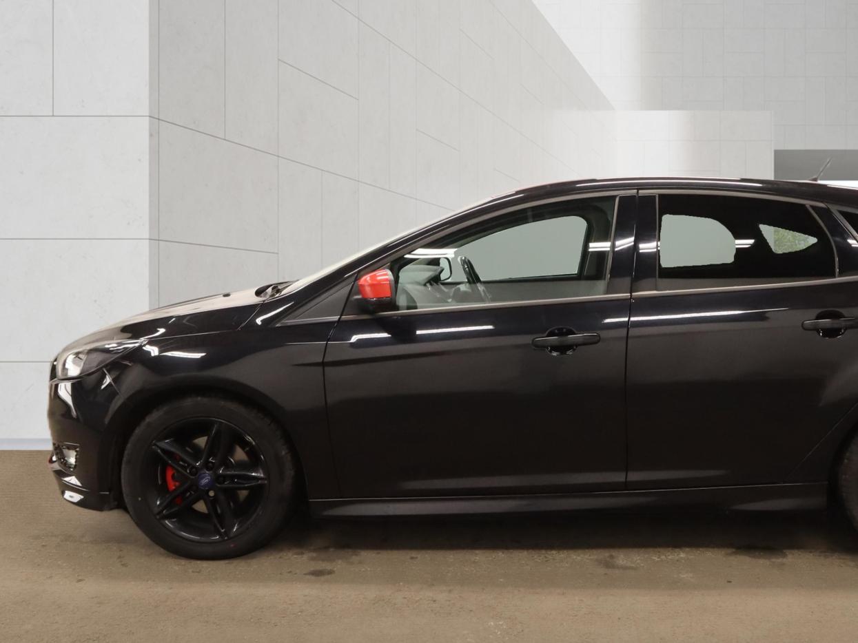 Ford Focus 1.5T EcoBoost Zetec S Black Edition Hatchback 5dr Petrol Manual Euro 6 (s/s) (182 ps)