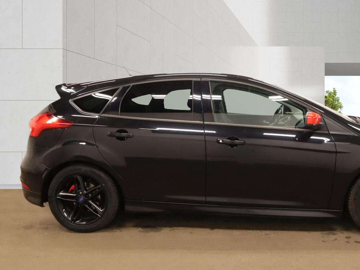 Ford Focus 1.5T EcoBoost Zetec S Black Edition Hatchback 5dr Petrol Manual Euro 6 (s/s) (182 ps)