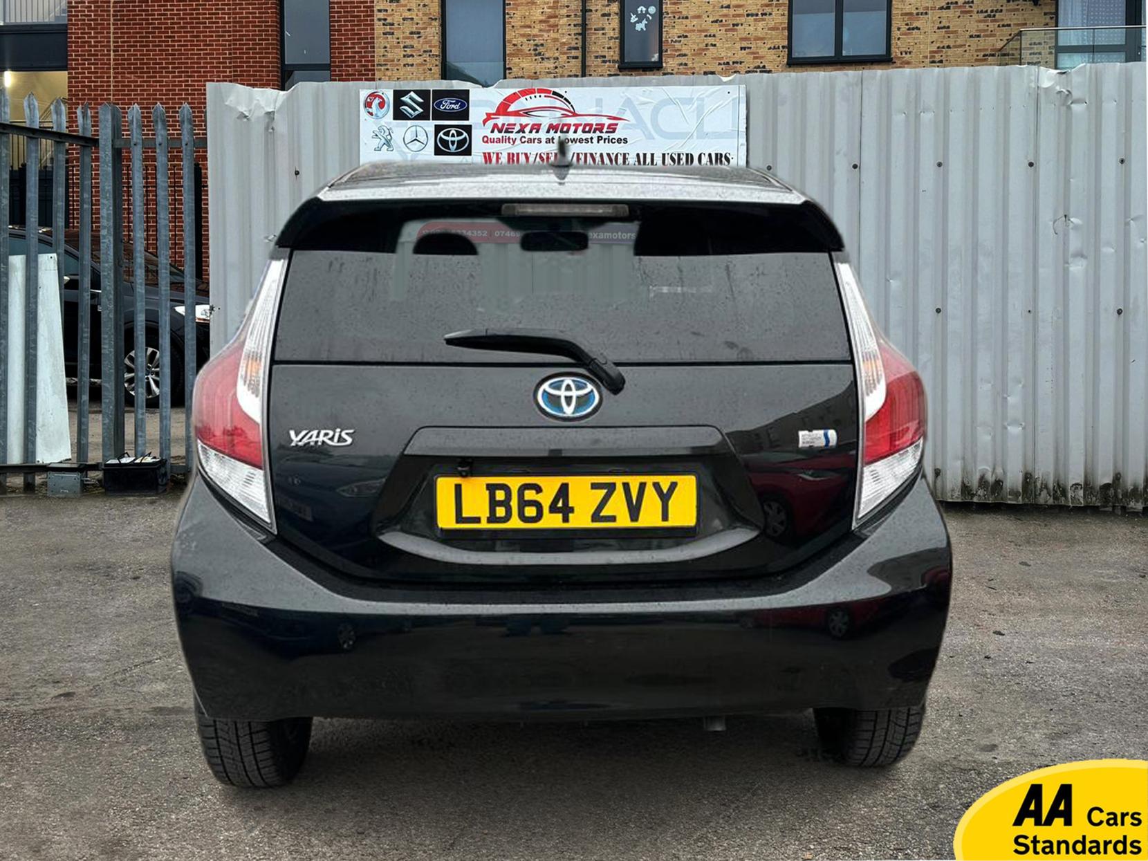 Toyota Yaris 1.5 VVT-h Icon Hatchback 5dr Petrol Hybrid E-CVT Euro 6 (101 ps)