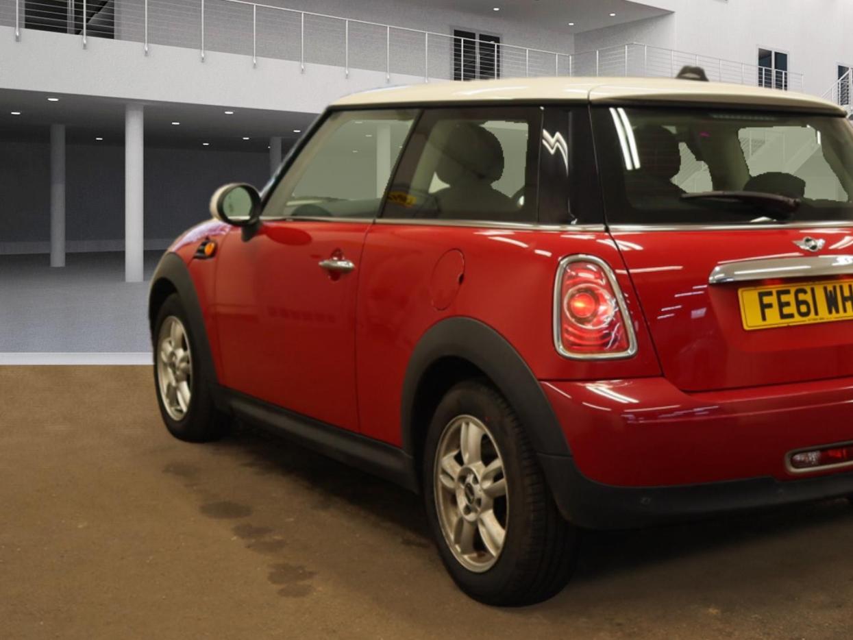 MINI Hatch 1.6 Cooper Hatchback 3dr Petrol Manual Euro 5 (s/s) (122 ps)