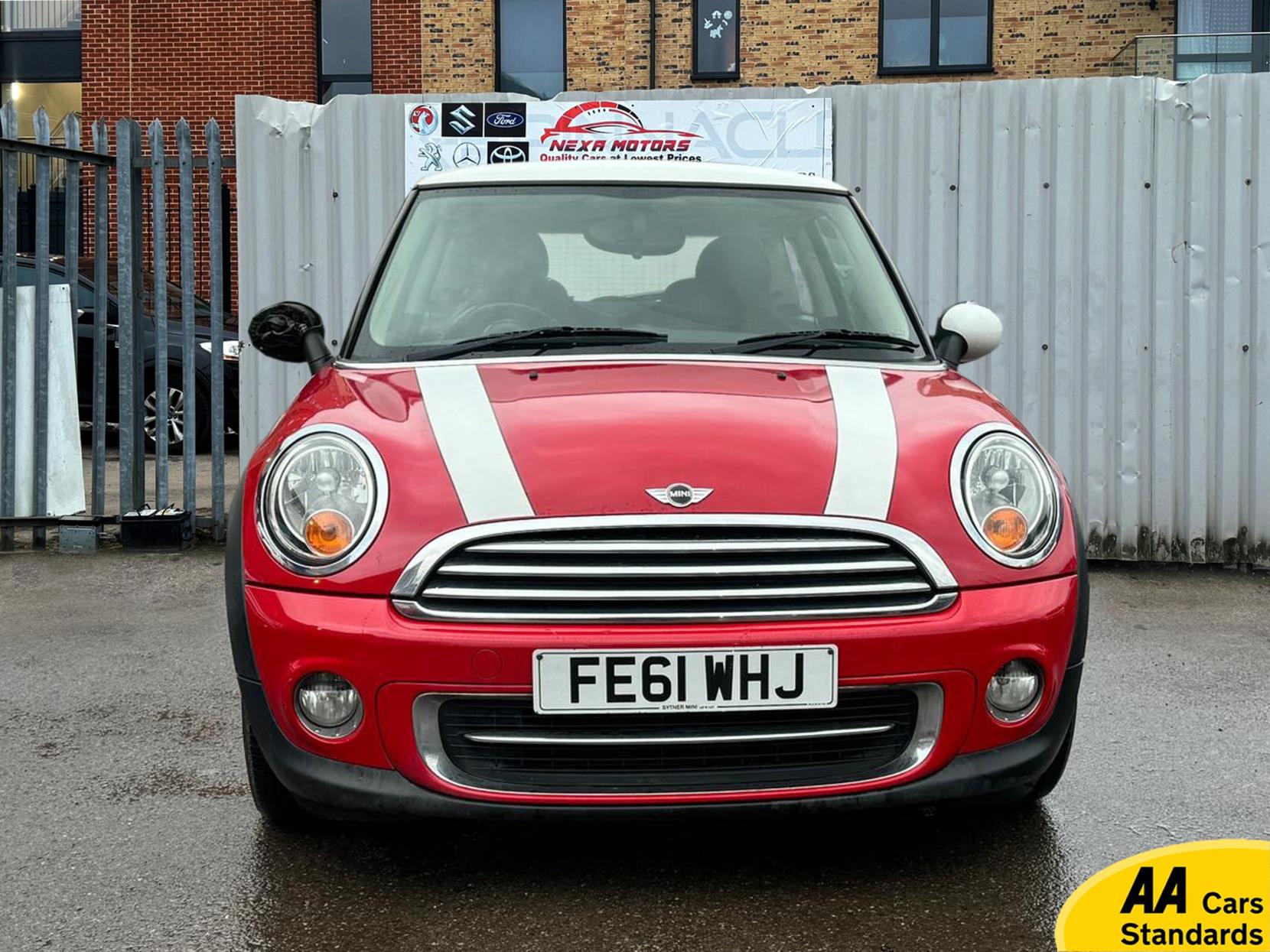 MINI Hatch 1.6 Cooper Hatchback 3dr Petrol Manual Euro 5 (s/s) (122 ps)