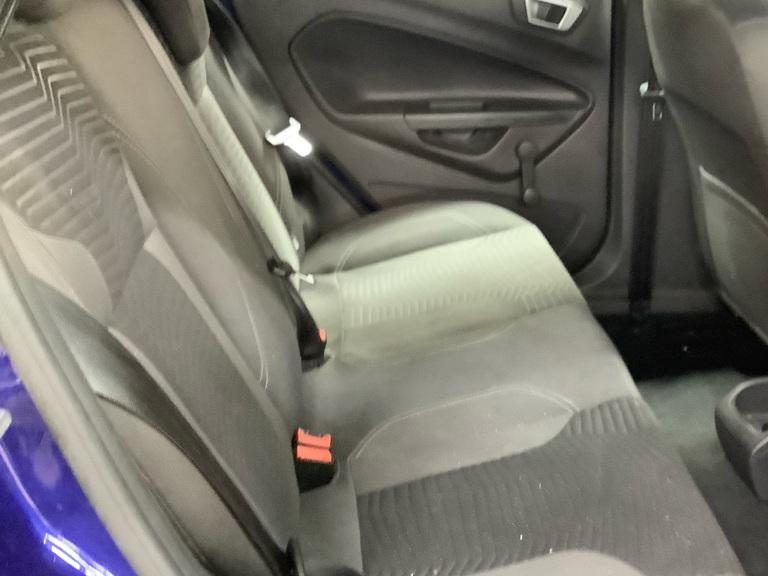 Ford Fiesta 1.6 Zetec Hatchback 5dr Petrol Powershift Euro 6 (105 ps)