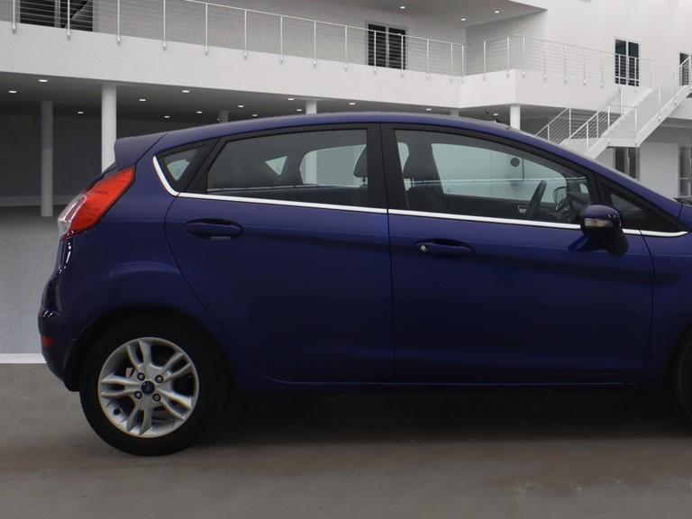 Ford Fiesta 1.6 Zetec Hatchback 5dr Petrol Powershift Euro 6 (105 ps)