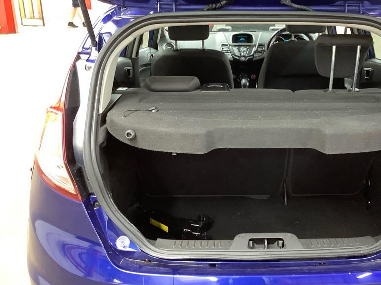 Ford Fiesta 1.6 Zetec Hatchback 5dr Petrol Powershift Euro 6 (105 ps)