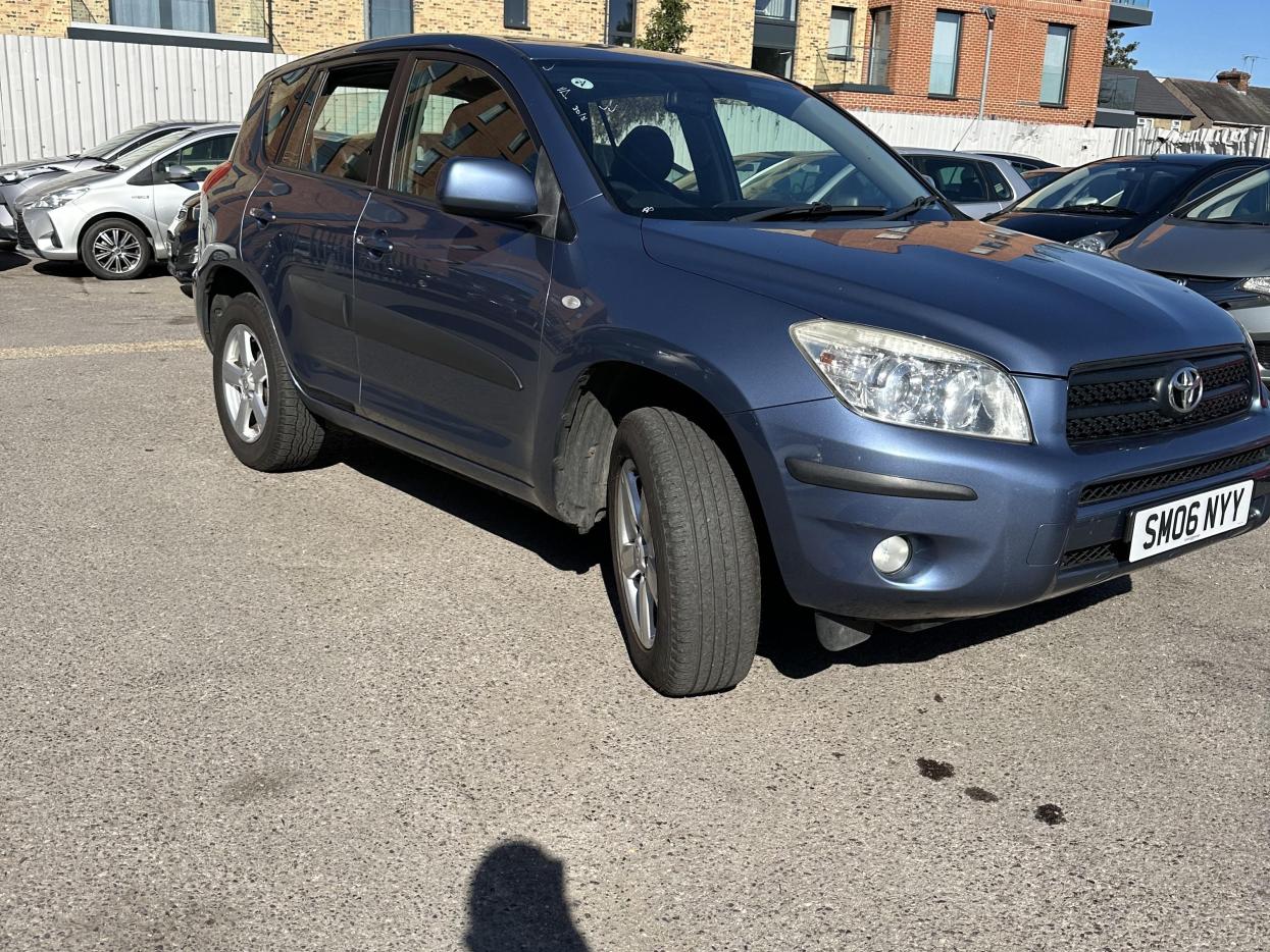 Toyota RAV4 2.0 XT4 SUV 5dr Petrol Automatic 4WD (212 g/km, 150 bhp)