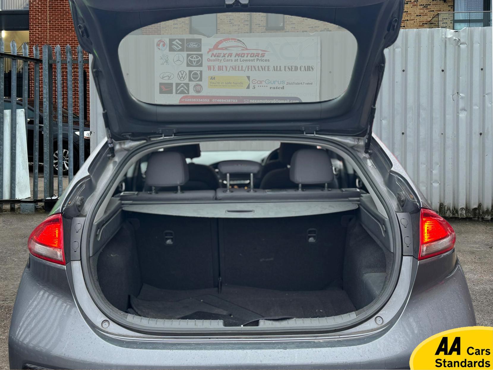 Hyundai IONIQ 1.6 h-GDi SE Hatchback 5dr Petrol Hybrid DCT Euro 6 (s/s) (141 ps)