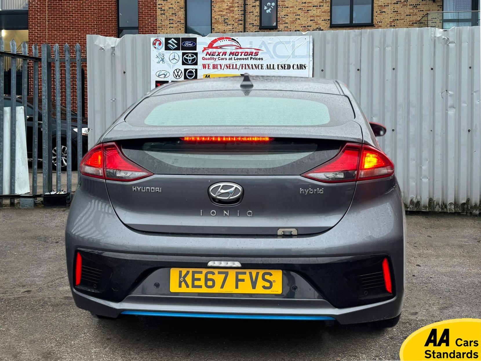 Hyundai IONIQ 1.6 h-GDi SE Hatchback 5dr Petrol Hybrid DCT Euro 6 (s/s) (141 ps)