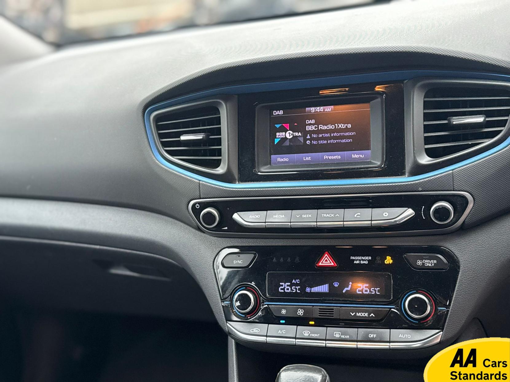 Hyundai IONIQ 1.6 h-GDi SE Hatchback 5dr Petrol Hybrid DCT Euro 6 (s/s) (141 ps)