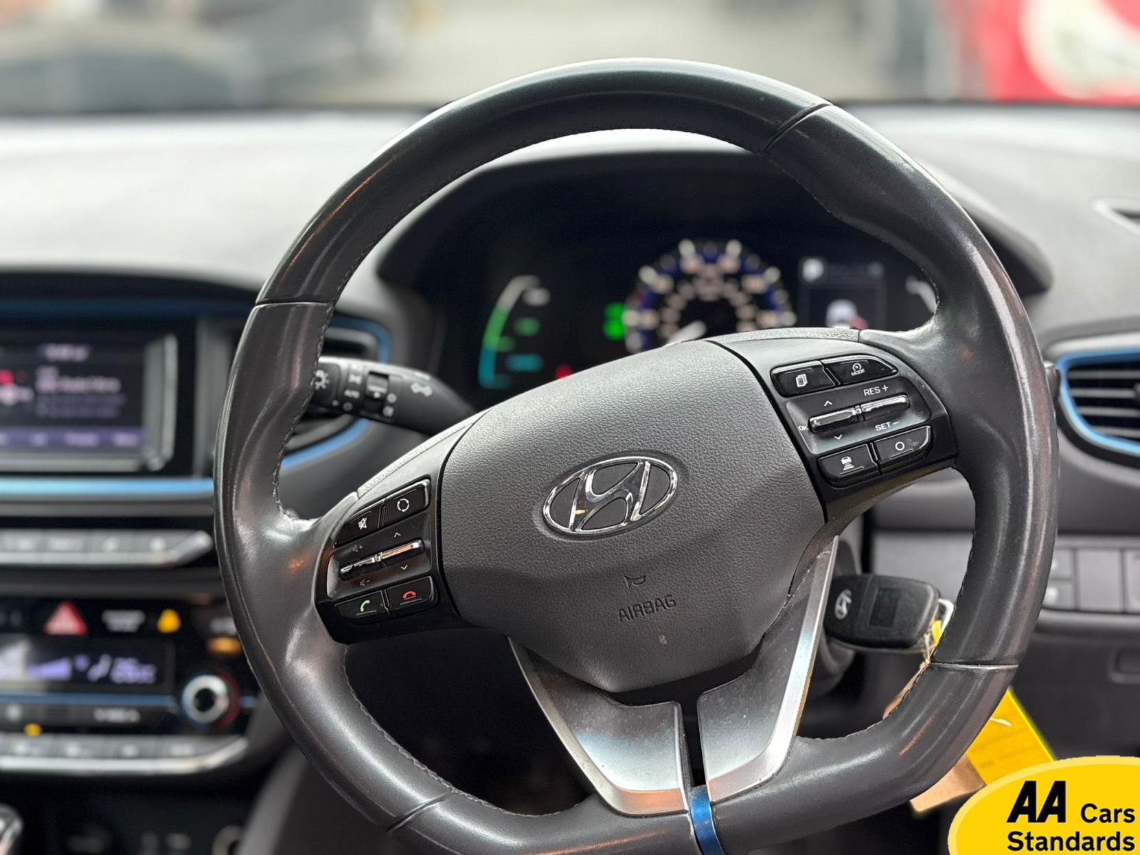 Hyundai IONIQ 1.6 h-GDi SE Hatchback 5dr Petrol Hybrid DCT Euro 6 (s/s) (141 ps)