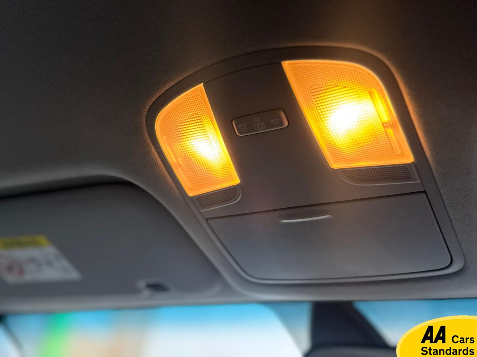 Hyundai IONIQ 1.6 h-GDi SE Hatchback 5dr Petrol Hybrid DCT Euro 6 (s/s) (141 ps)